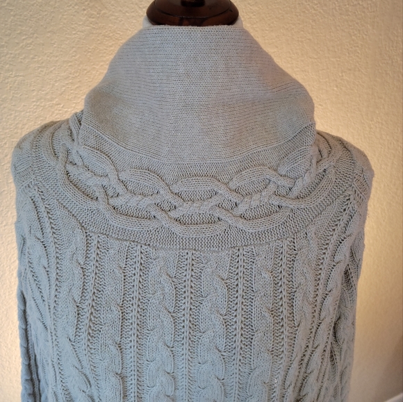 Charlie Brown Sweater. Cable Knit, Swingy Body with Slight Cowl Neck. Size- AU 4 - Picture 9 of 13